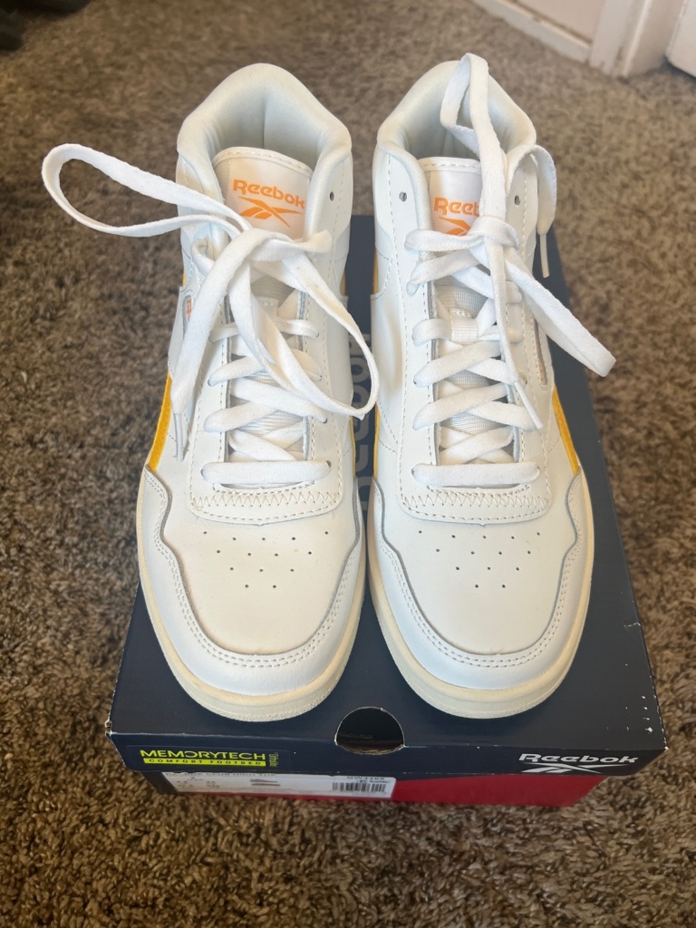Reebok Club High Top Size 7